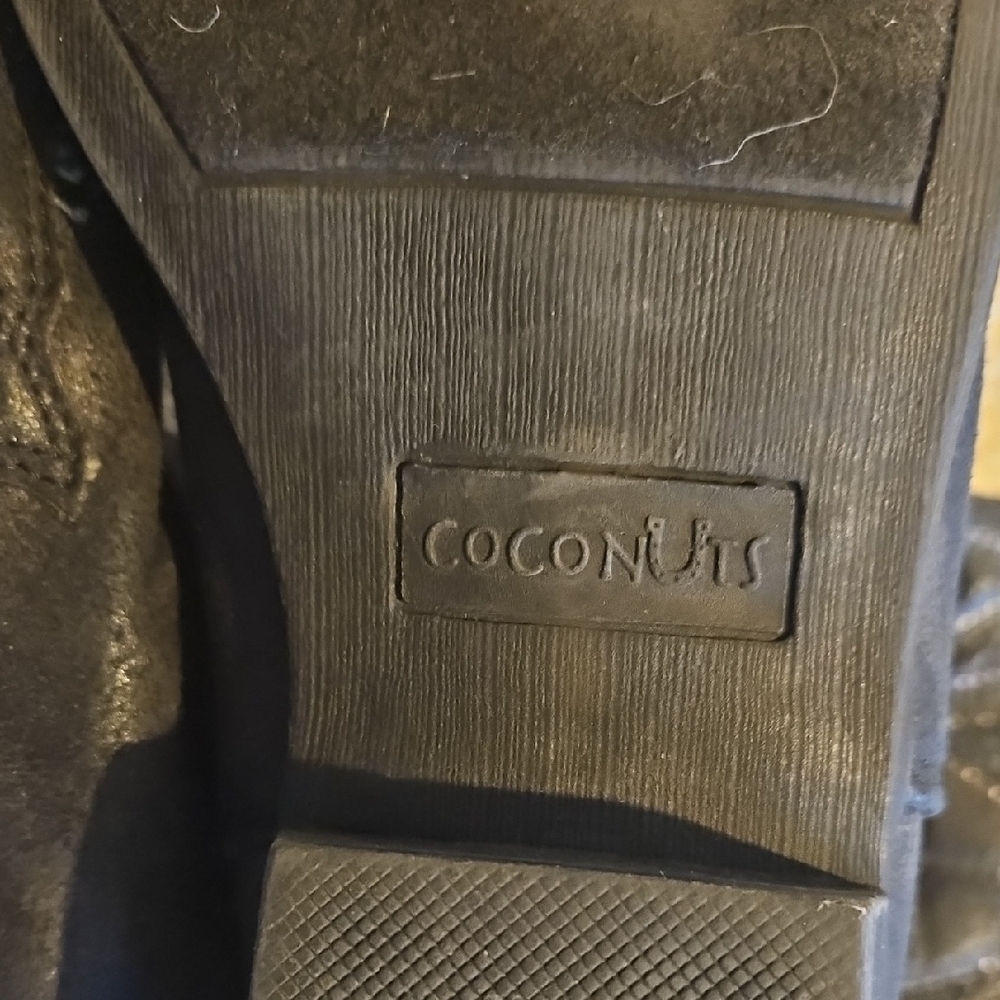 Coconuts by Matisse Black Women's Boot Sole - Branded Detail - Picture 3 of 9